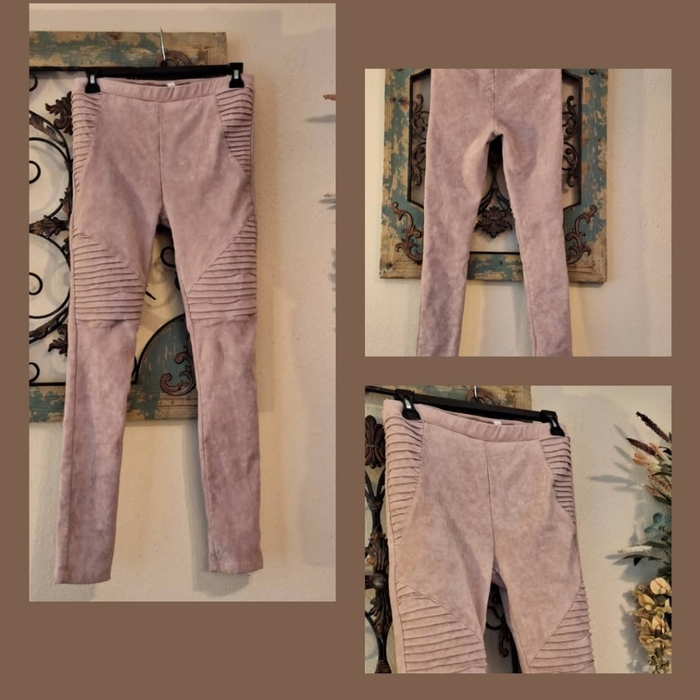 Fashionomics Dusty Pink Ribbed Leggings.  Size Large